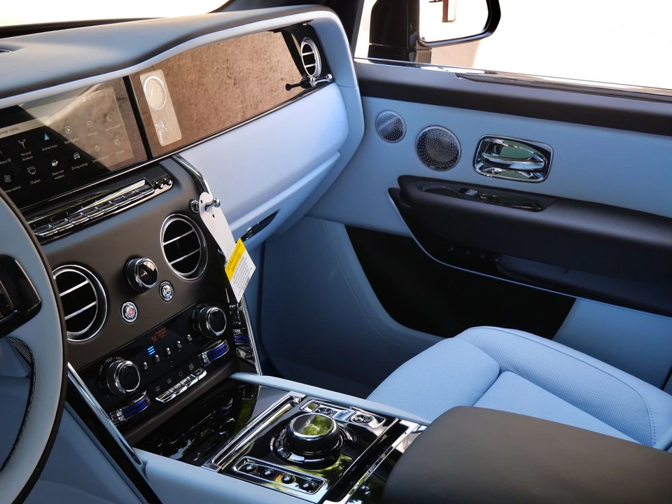 2027 Rolls-Royce Cullinan - Image 25 of 31