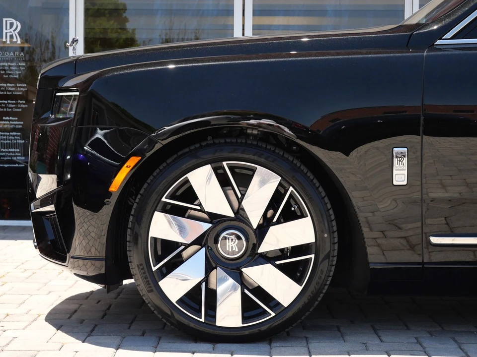 2027 Rolls-Royce Cullinan - Image 12 of 31