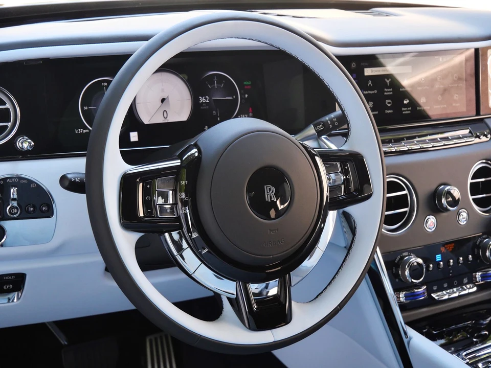 2027 Rolls-Royce Cullinan - Image 24 of 31