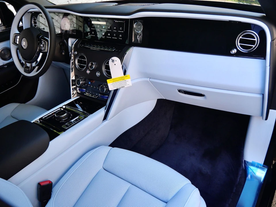 2027 Rolls-Royce Cullinan - Image 18 of 31