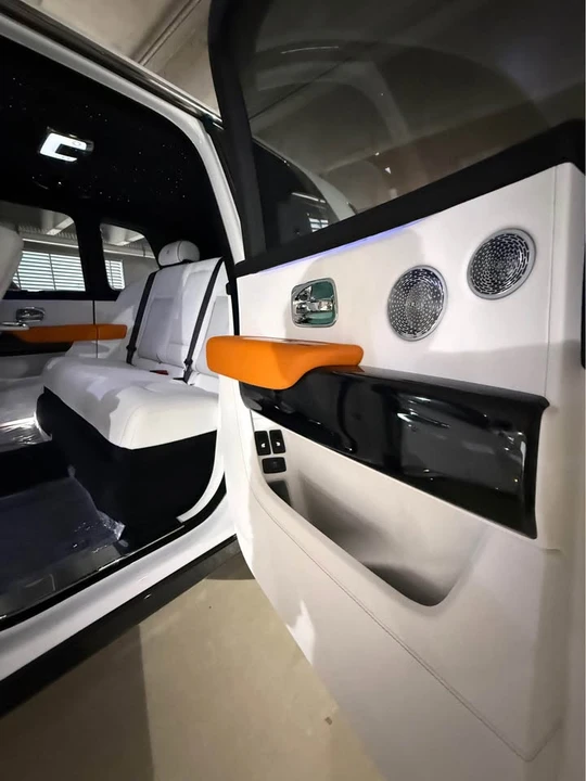 2027 Rolls-Royce Cullinan - Image 18 of 20