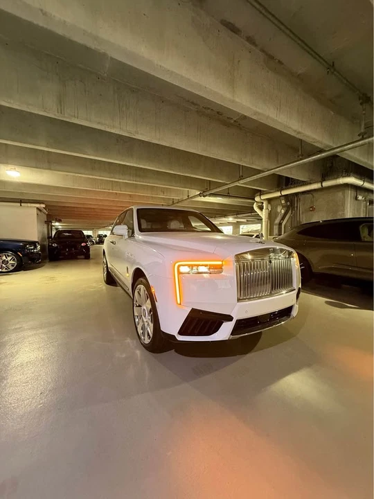 2027 Rolls-Royce Cullinan - Image 6 of 20