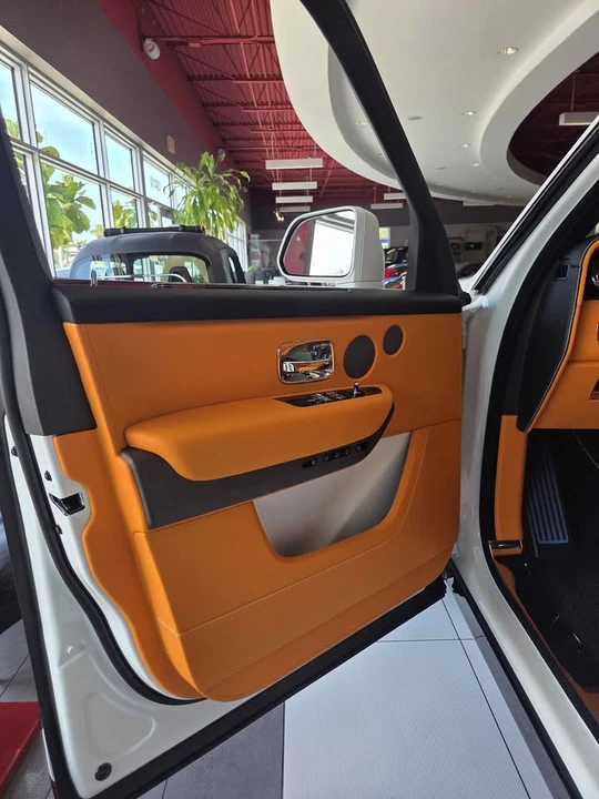 2027 Rolls-Royce Cullinan - Image 8 of 11