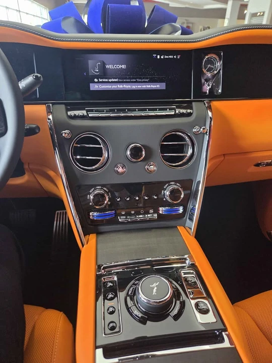 2027 Rolls-Royce Cullinan - Image 11 of 11