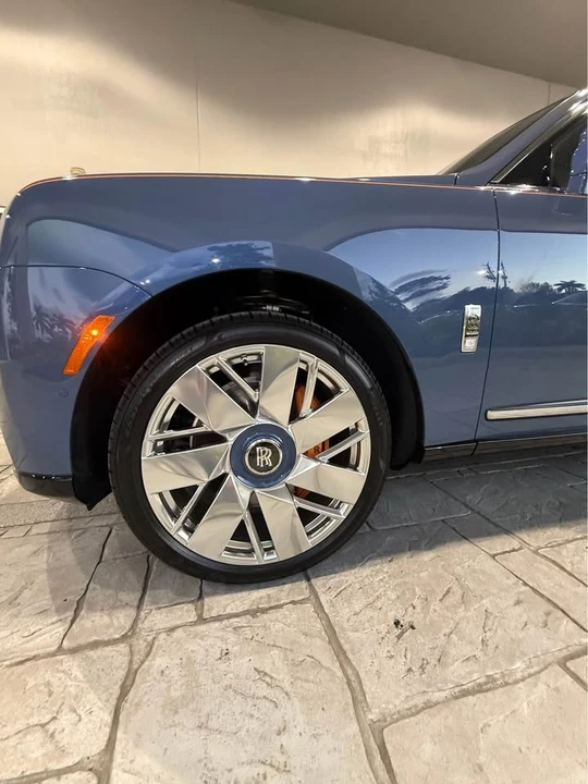 2027 Rolls-Royce Cullinan - Image 9 of 20