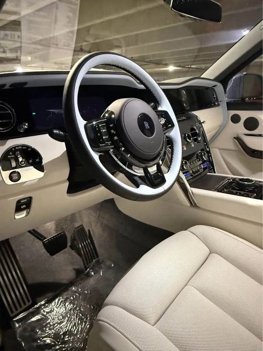 2027 Rolls-Royce Cullinan - Image 17 of 20