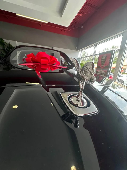 2027 Rolls-Royce Cullinan - Image 4 of 4