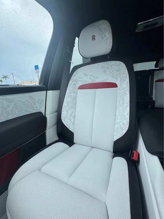 2027 Rolls-Royce Cullinan - Image 4 of 4
