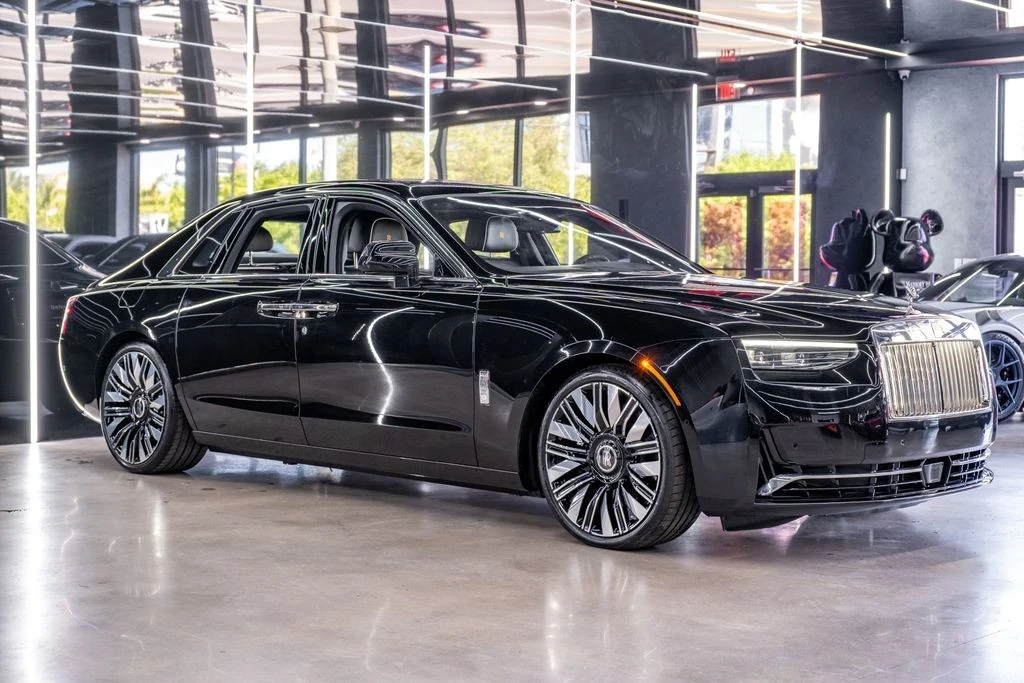 2027 Rolls-Royce Ghost 2nd Gen - Image 3 of 31