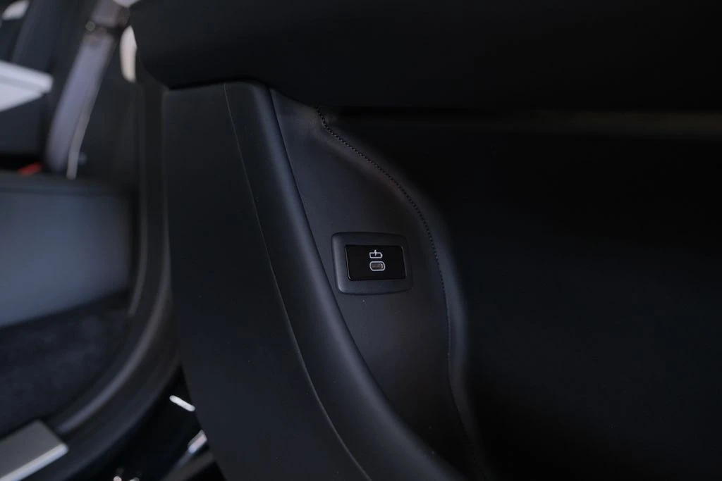 2027 Rolls-Royce Ghost 2nd Gen - Image 18 of 31