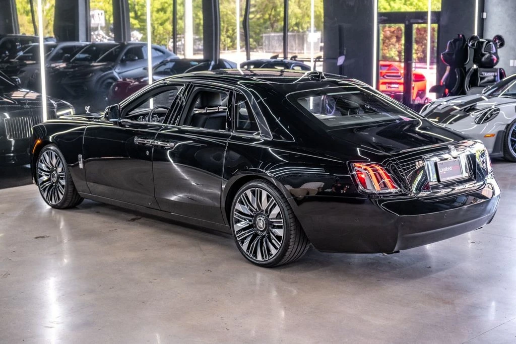 2027 Rolls-Royce Ghost 2nd Gen - Image 28 of 31