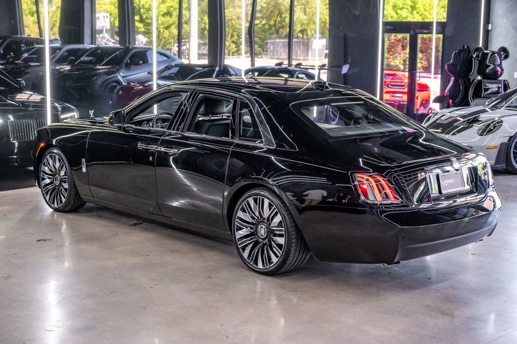 2027 Rolls-Royce Ghost 2nd Gen - Image 27 of 31