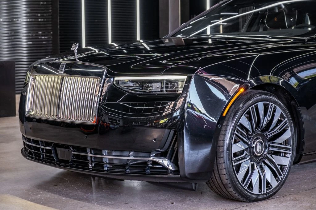 2027 Rolls-Royce Ghost 2nd Gen - Image 7 of 31