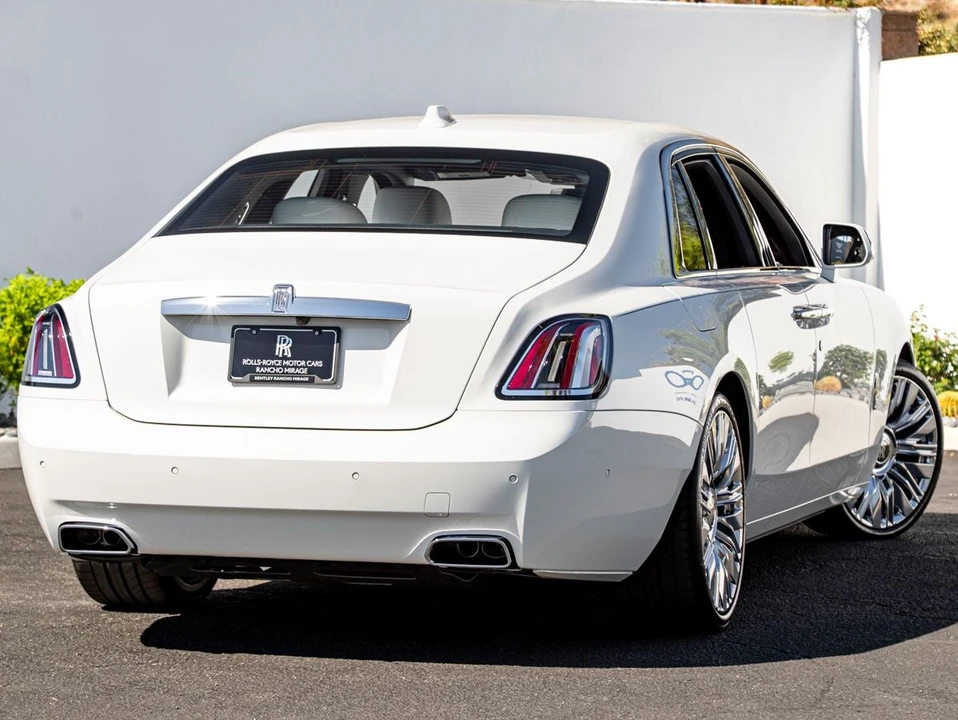 2027 Rolls-Royce Ghost 2nd Gen - Image 2 of 31