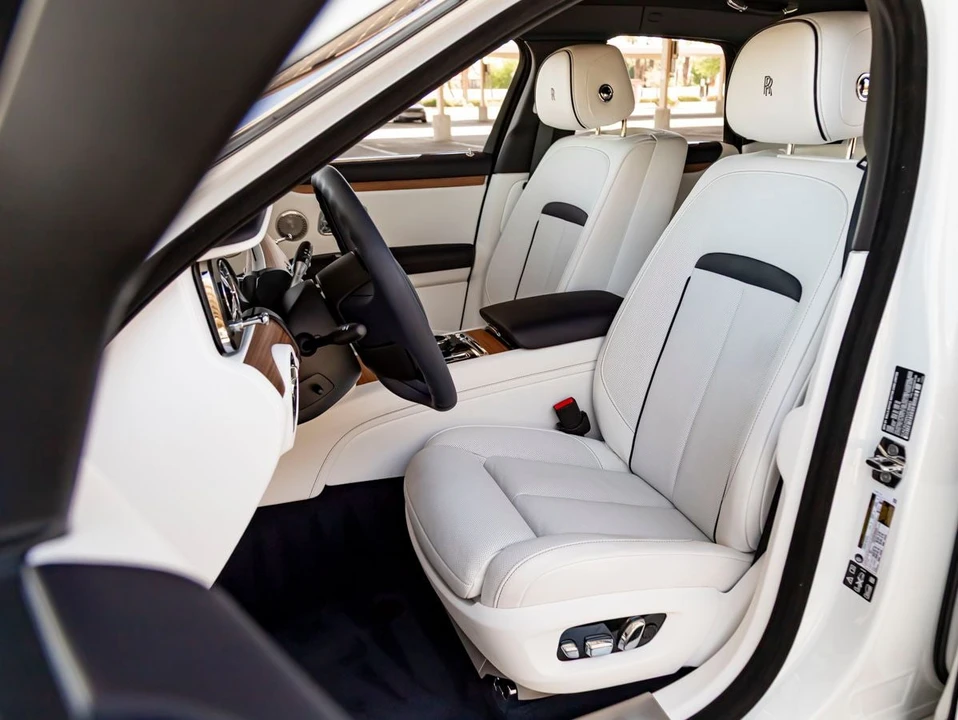 2027 Rolls-Royce Ghost 2nd Gen - Image 30 of 31