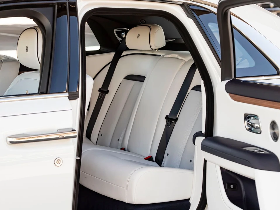 2027 Rolls-Royce Ghost 2nd Gen - Image 8 of 31