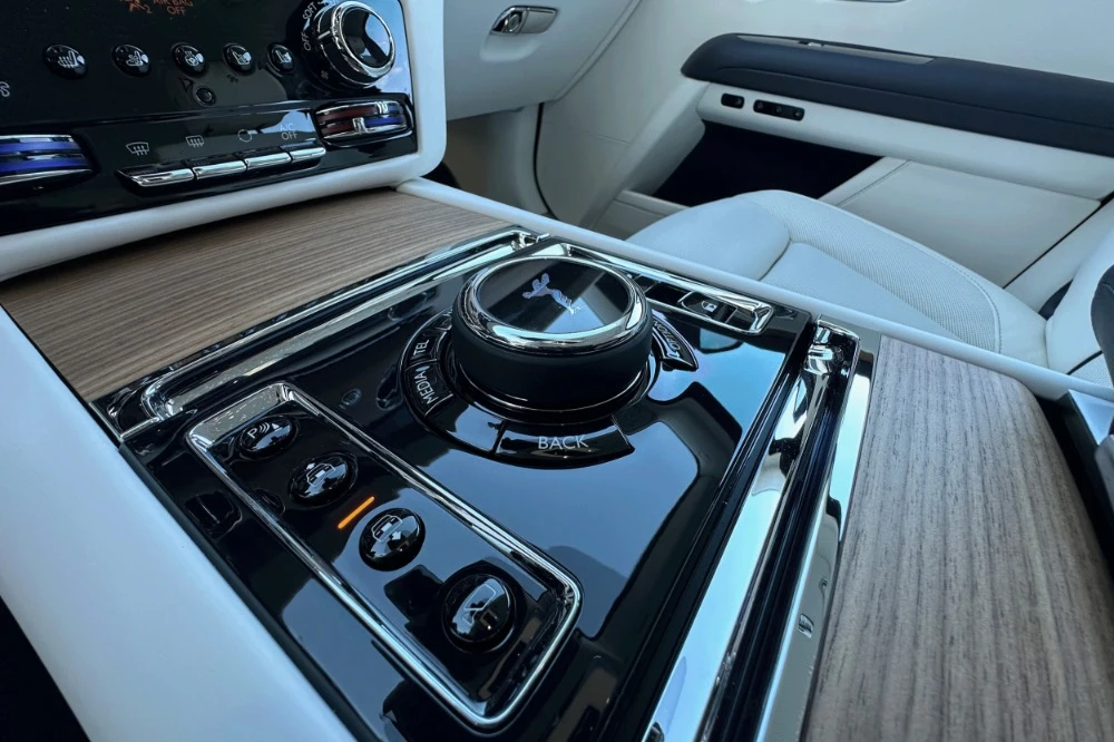 2027 Rolls-Royce Ghost 2nd Gen - Image 10 of 23