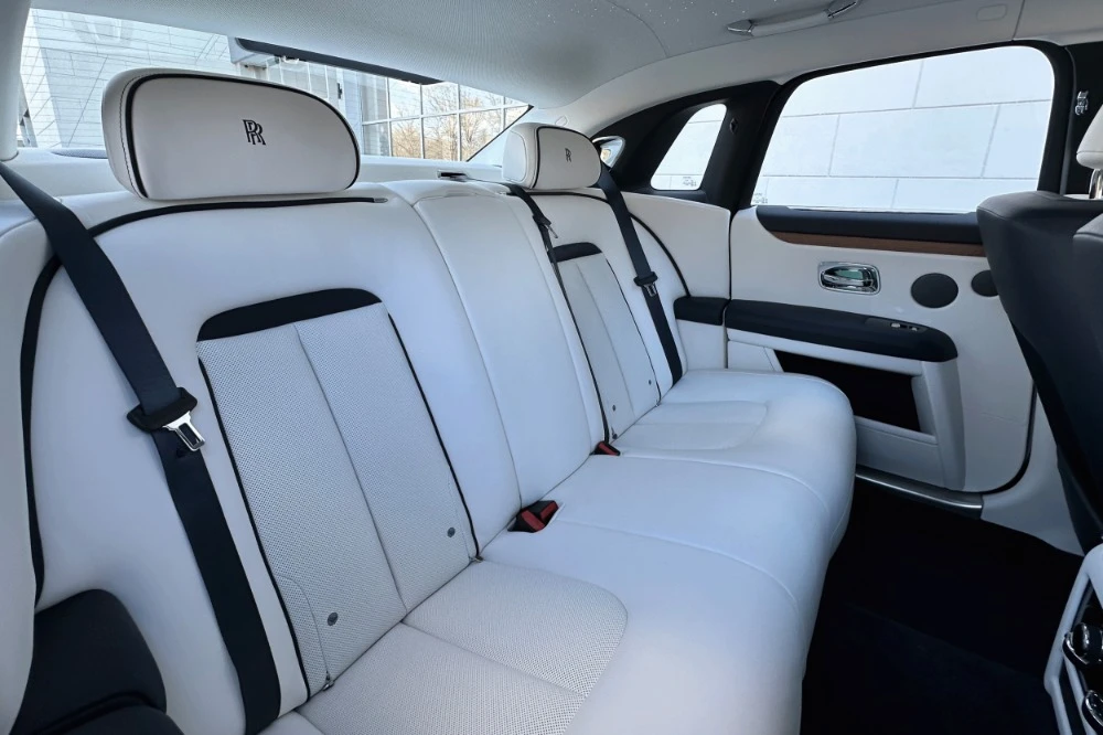 2027 Rolls-Royce Ghost 2nd Gen - Image 18 of 23