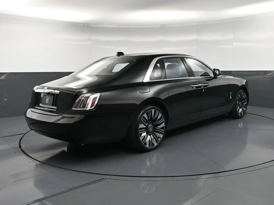 2027 Rolls-Royce Ghost 2nd Gen - Image 8 of 31