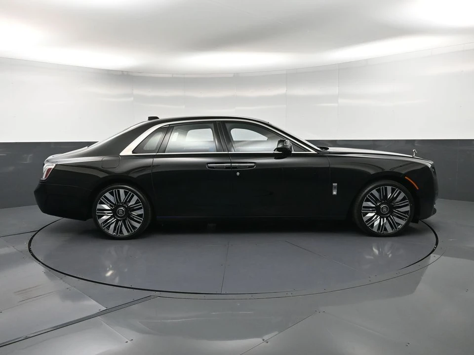 2027 Rolls-Royce Ghost 2nd Gen - Image 9 of 31