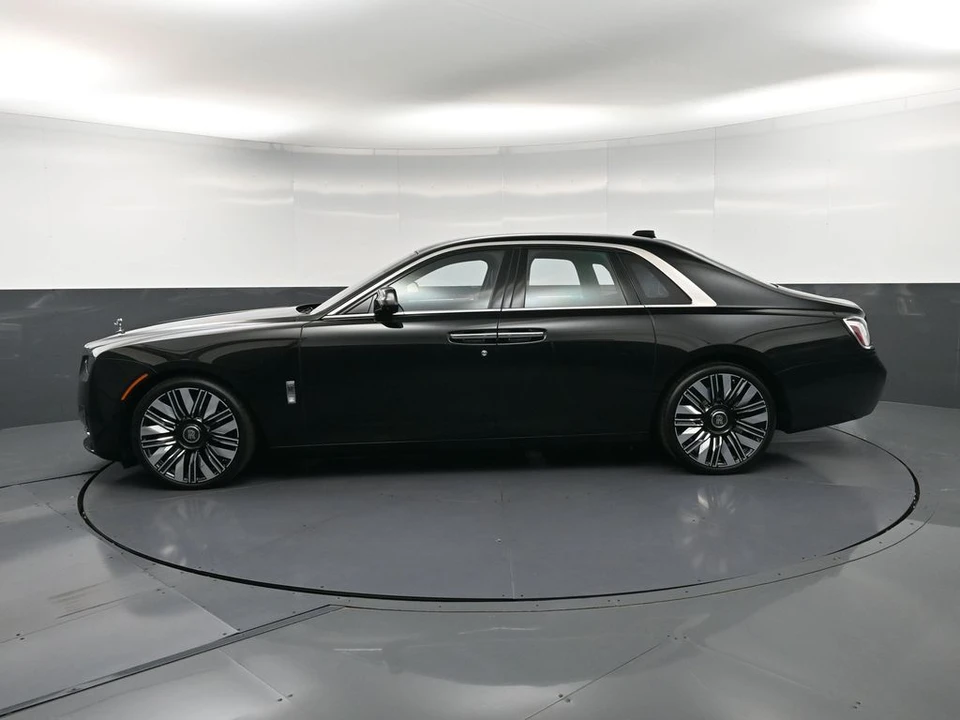 2027 Rolls-Royce Ghost 2nd Gen - Image 2 of 31