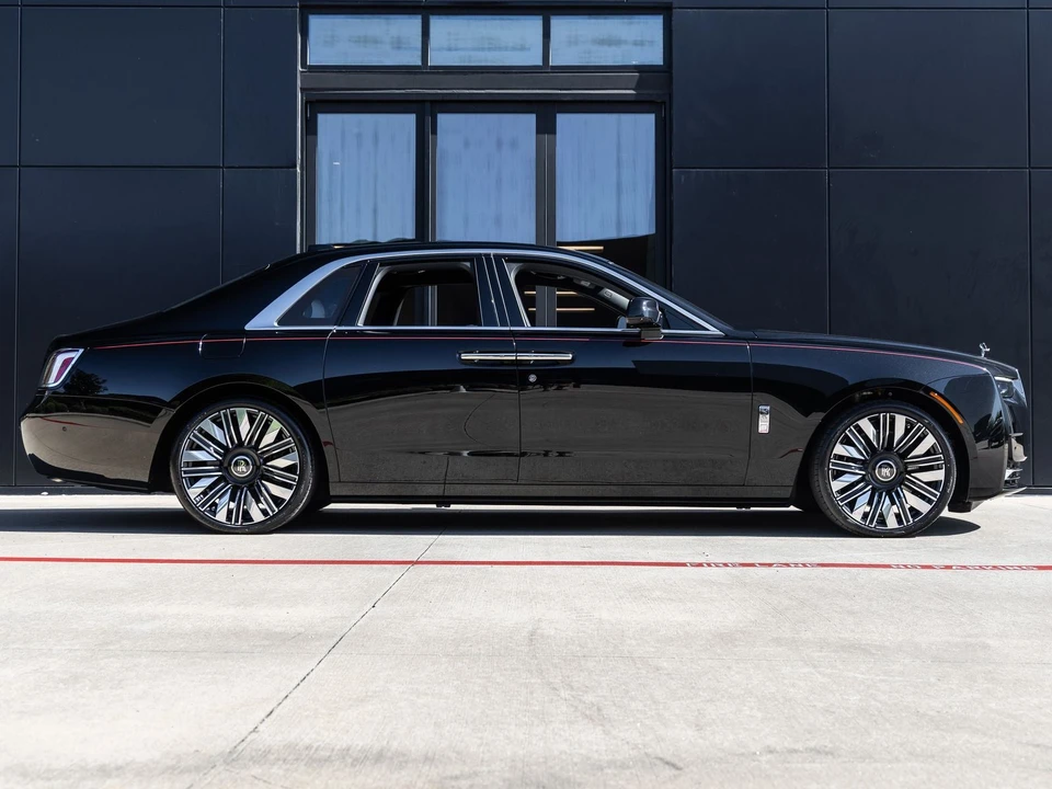 2027 Rolls-Royce Ghost 2nd Gen - Image 12 of 31