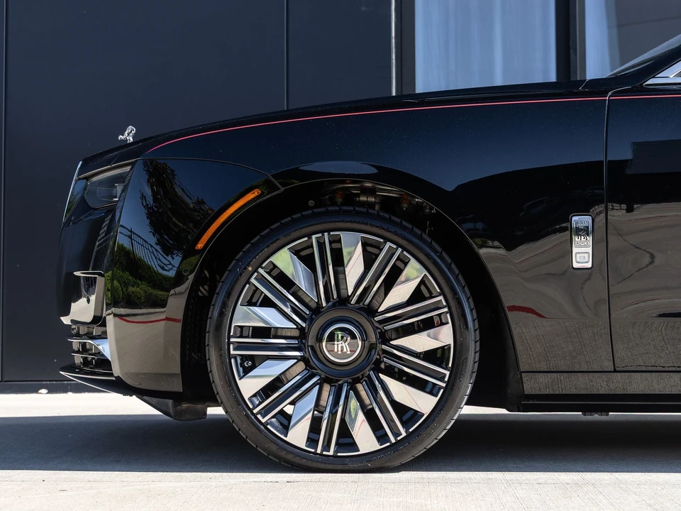 2027 Rolls-Royce Ghost 2nd Gen - Image 13 of 31