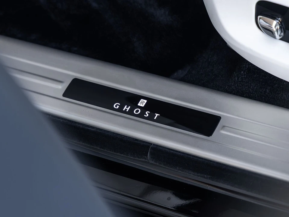 2027 Rolls-Royce Ghost 2nd Gen - Image 25 of 31
