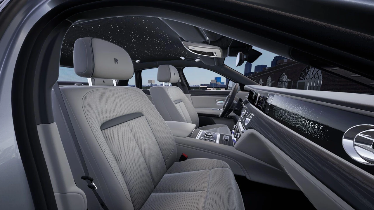2027 Rolls-Royce Ghost - Image 5 of 10