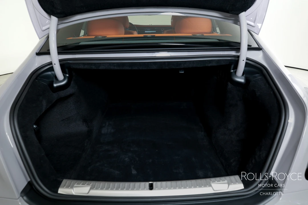 2027 Rolls-Royce Ghost 2nd Gen - Image 23 of 31