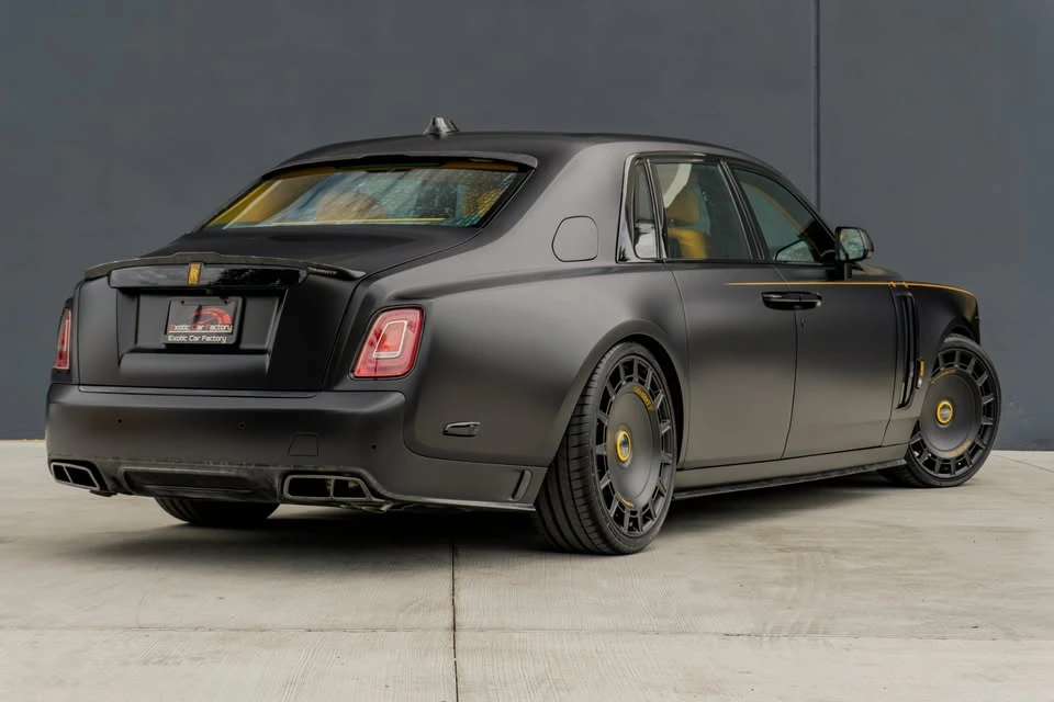 2027 Rolls-Royce Phantom VIII - Image 8 of 20