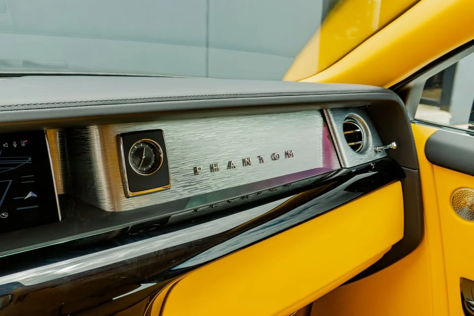 2027 Rolls-Royce Phantom VIII - Image 19 of 20