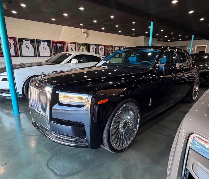 2027 Rolls-Royce Phantom VIII - Image 3 of 9