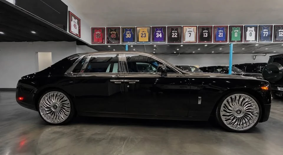 2027 Rolls-Royce Phantom VIII - Image 9 of 9