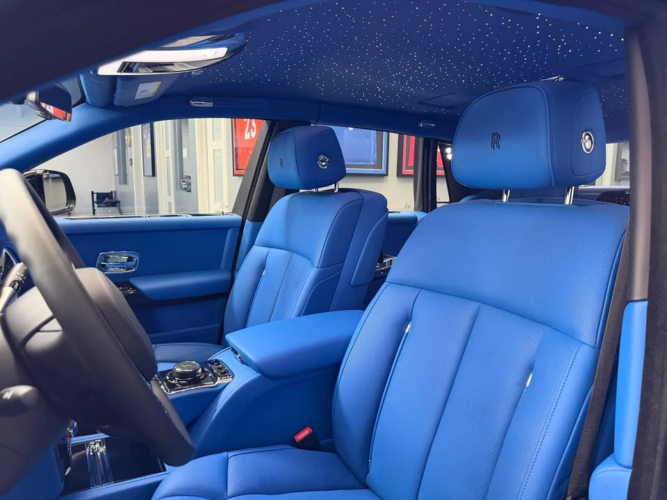 2027 Rolls-Royce Phantom VIII - Image 10 of 19