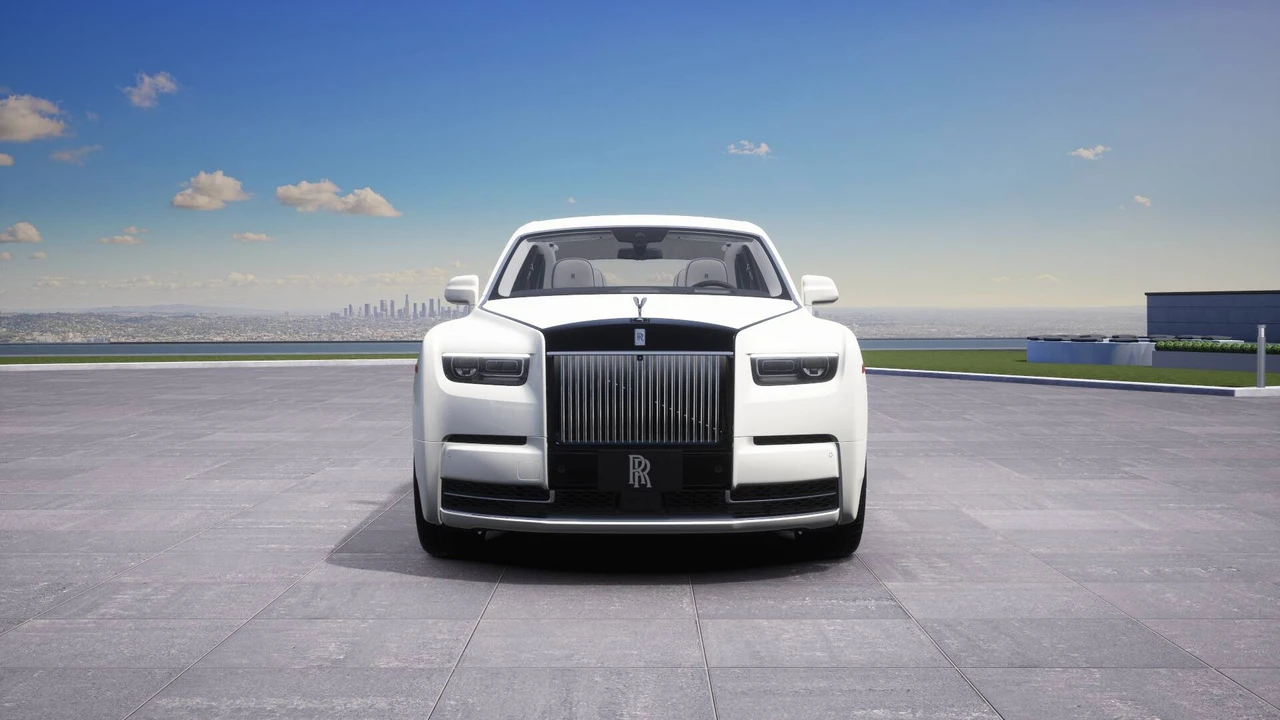 2027 Rolls-Royce Phantom VIII - Image 9 of 15