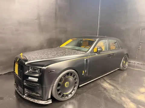2027 Rolls-Royce Phantom Sedan 4D