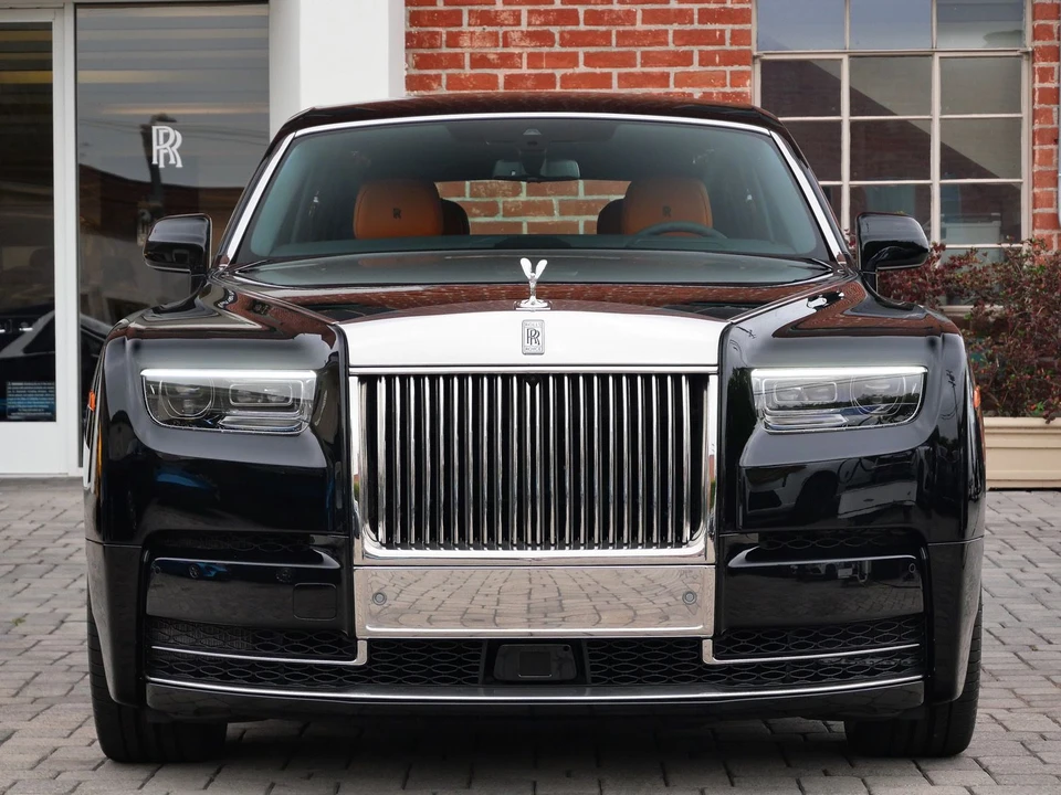 2027 Rolls-Royce Phantom VIII - Image 5 of 31