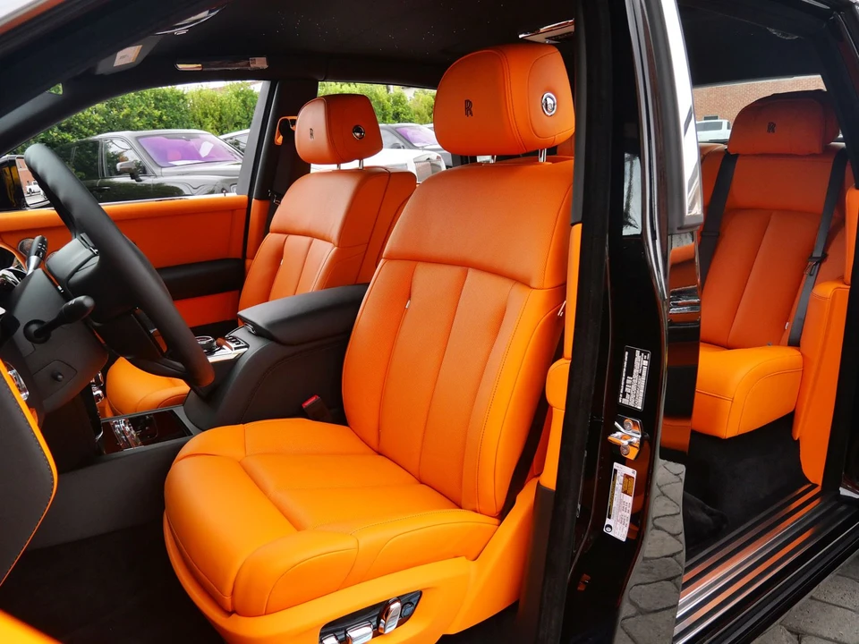 2027 Rolls-Royce Phantom VIII - Image 28 of 31