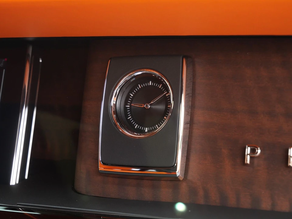2027 Rolls-Royce Phantom VIII - Image 14 of 31