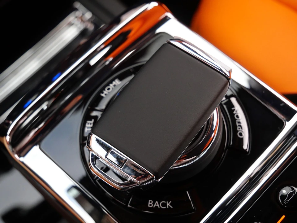 2027 Rolls-Royce Phantom VIII - Image 15 of 31