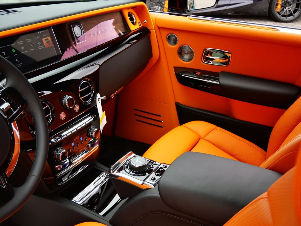 2027 Rolls-Royce Phantom VIII - Image 26 of 31