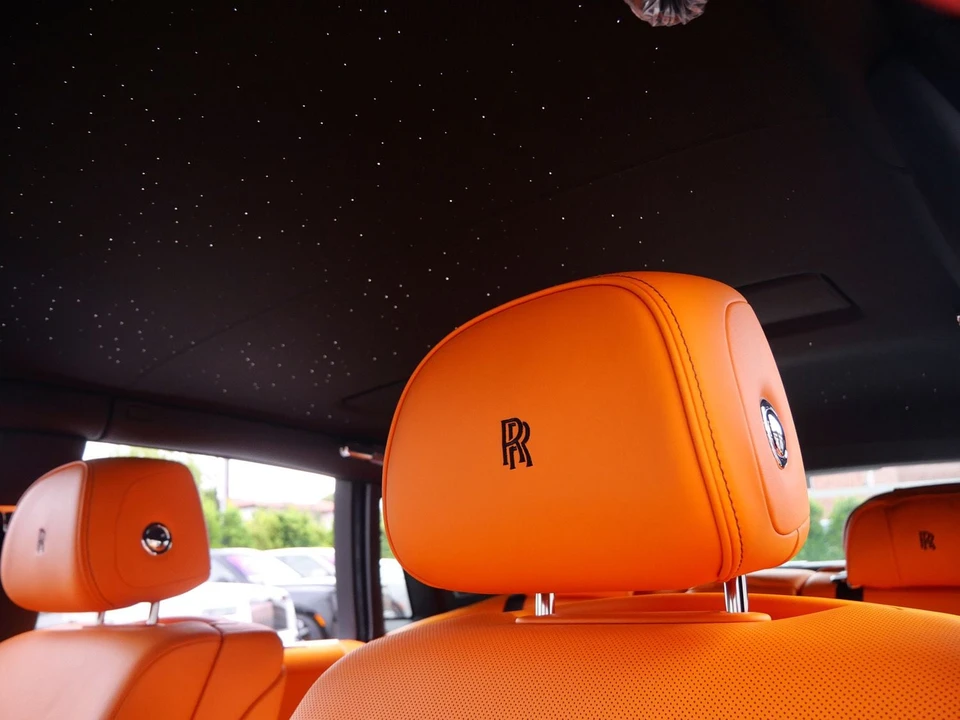2027 Rolls-Royce Phantom VIII - Image 10 of 31