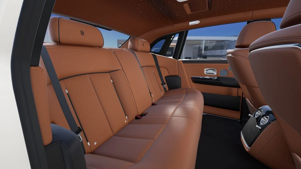 2027 Rolls-Royce Phantom VIII - Image 8 of 8