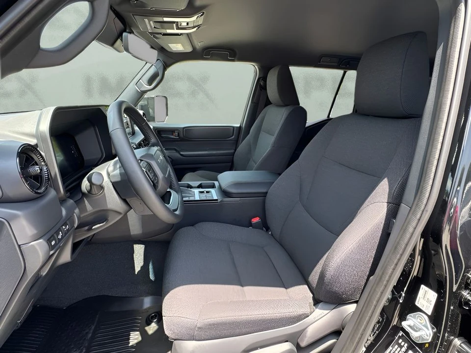 2027 Toyota J250 Land Cruiser Prado - Image 9 of 31