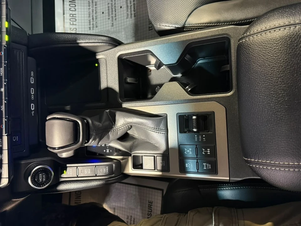 2027 Toyota J300 Land Cruiser - Image 22 of 31