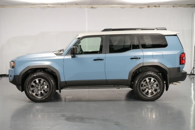 2027 Toyota J250 Land Cruiser Prado - Image 2 of 31