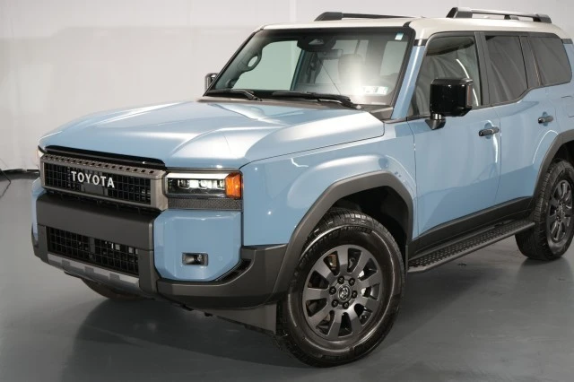2027 Toyota J250 Land Cruiser Prado - Image 4 of 31