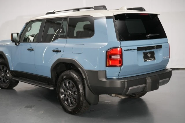2027 Toyota J250 Land Cruiser Prado - Image 21 of 31