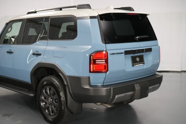 2027 Toyota J250 Land Cruiser Prado - Image 22 of 31